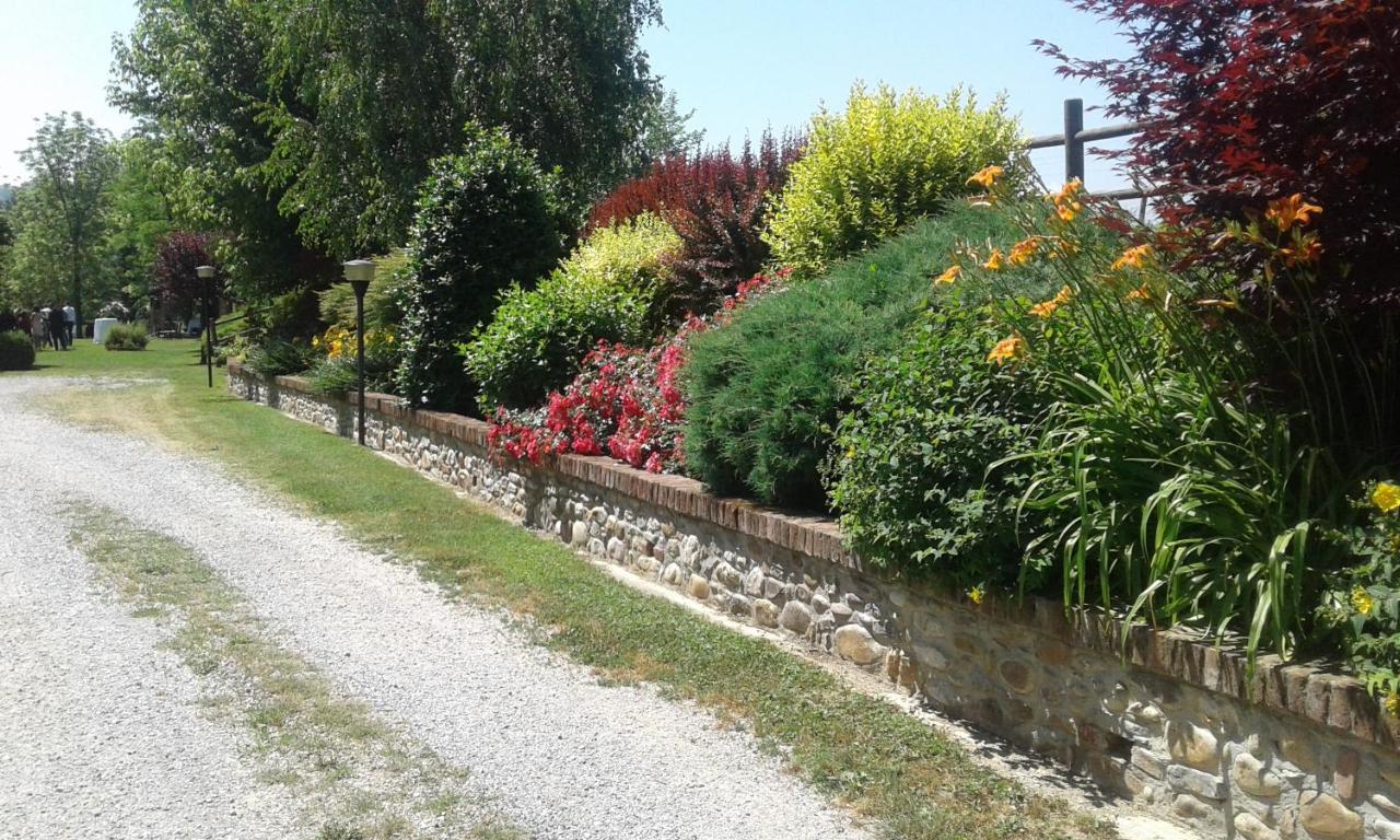 Cascina Stralla Farigliano Exteriör bild