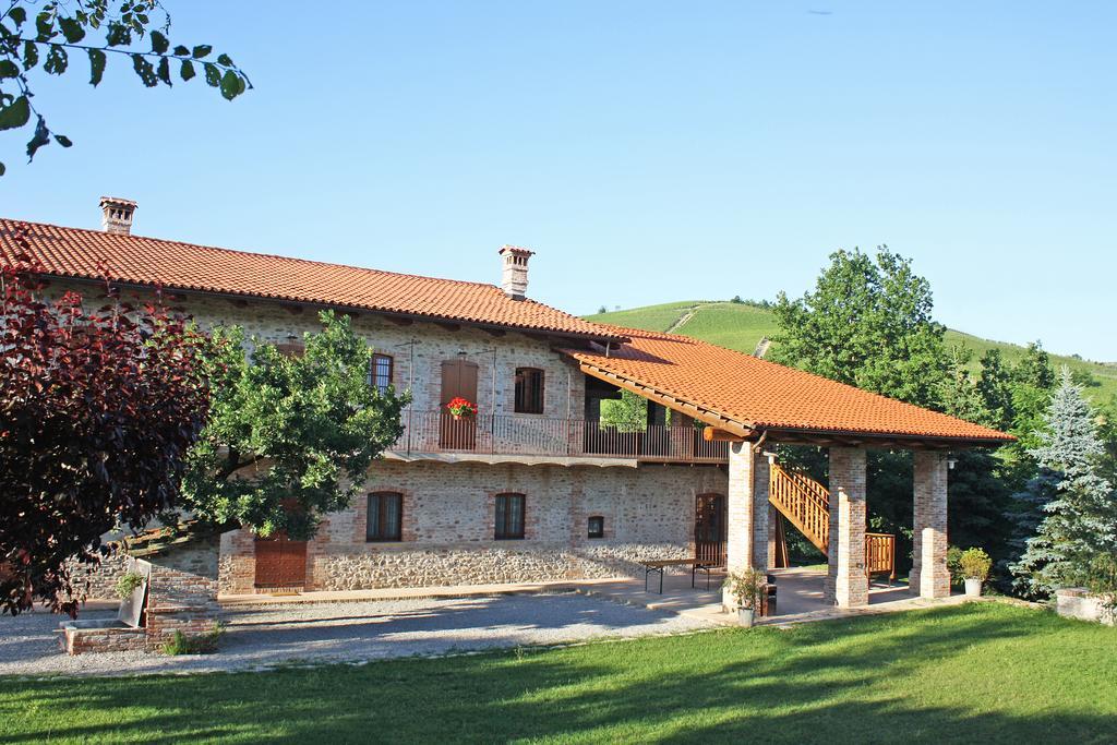Cascina Stralla Farigliano Exteriör bild