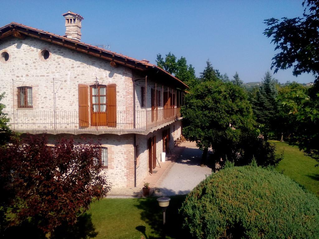 Cascina Stralla Farigliano Exteriör bild