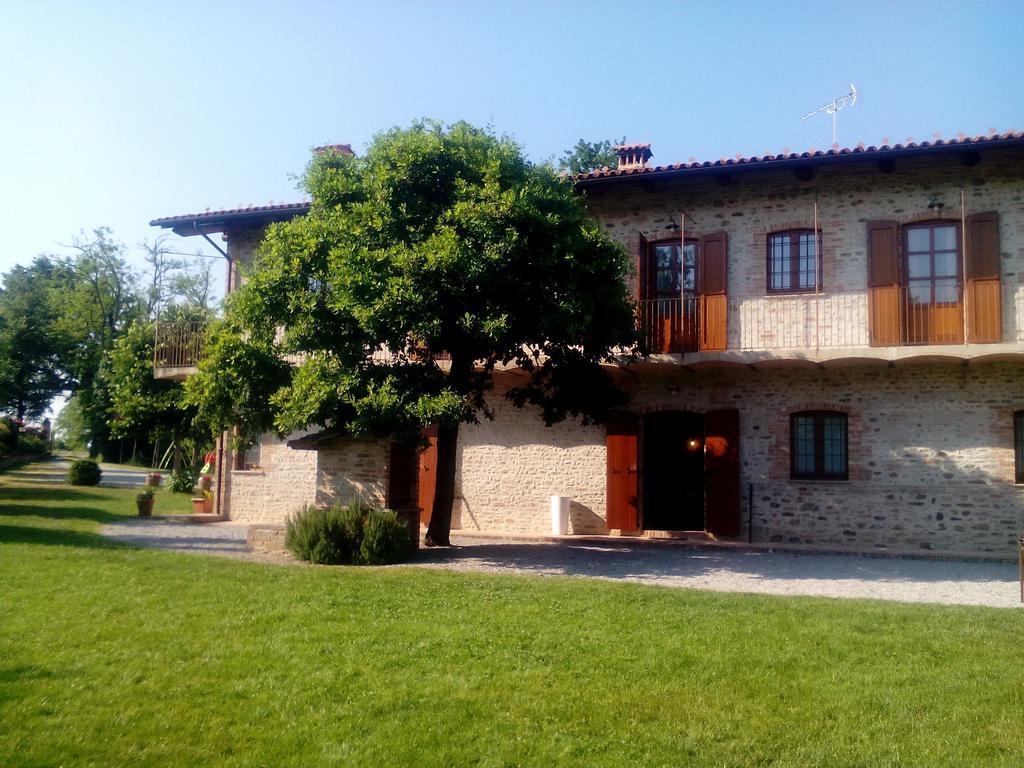 Cascina Stralla Farigliano Exteriör bild
